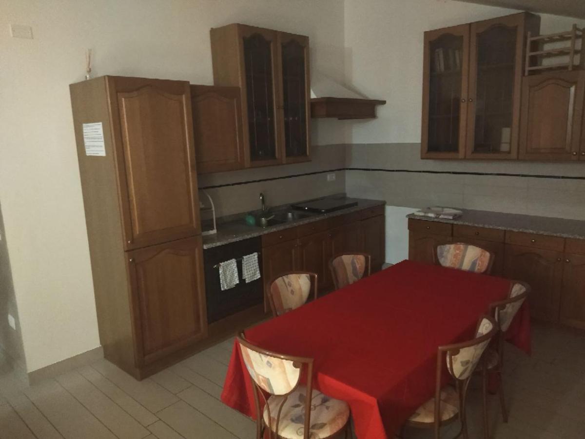 Room In Guest Room - Single Room Between Padua And Chioggia Brugine 外观 照片